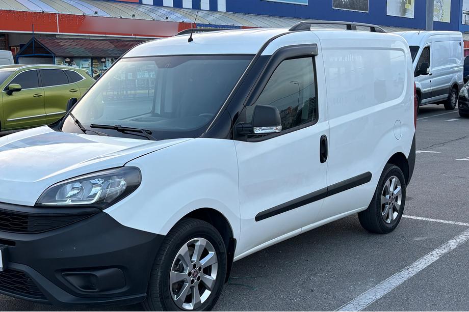 Opel Combo 2012-2018 Skyport Roof Rails (black) Image