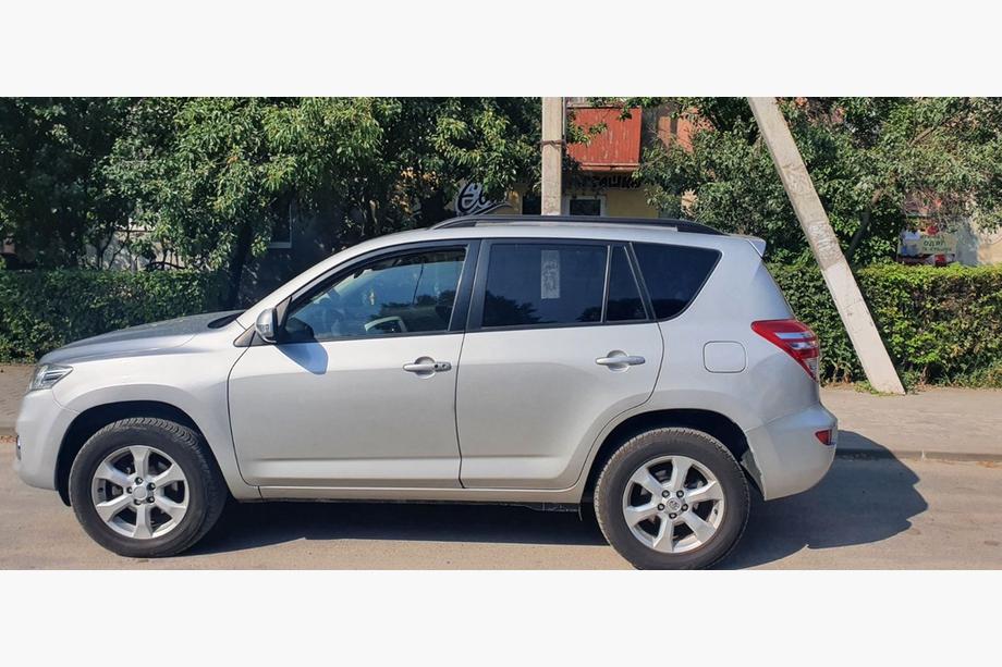 Toyota Rav 4 2006-2013 Skyport Roof Rails (black) Photo 3