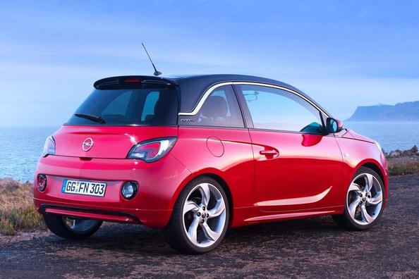Overview subcompact hatchback Opel Adam Photo 4