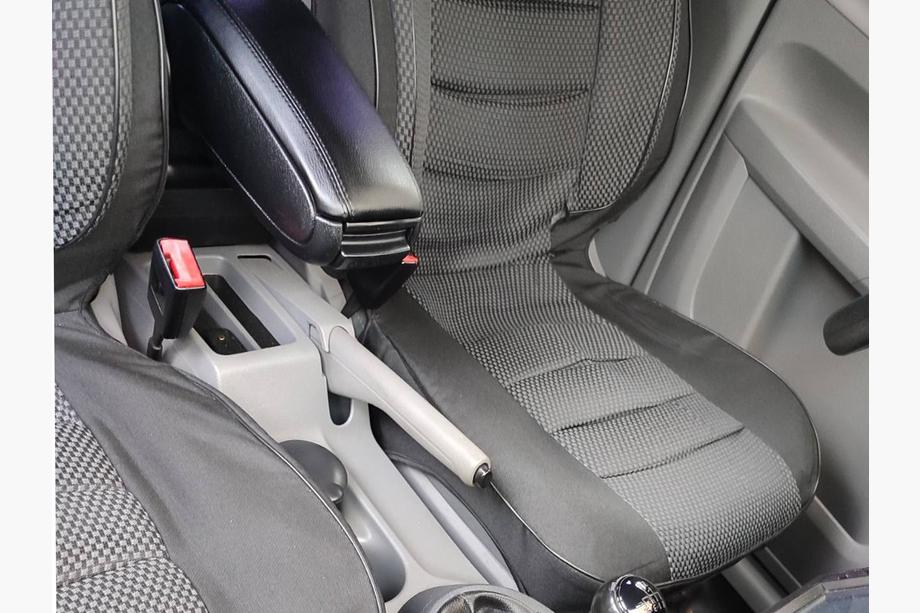 Volkswagen Caddy 2015-2020 Armrest (into cup holder) Photo 8