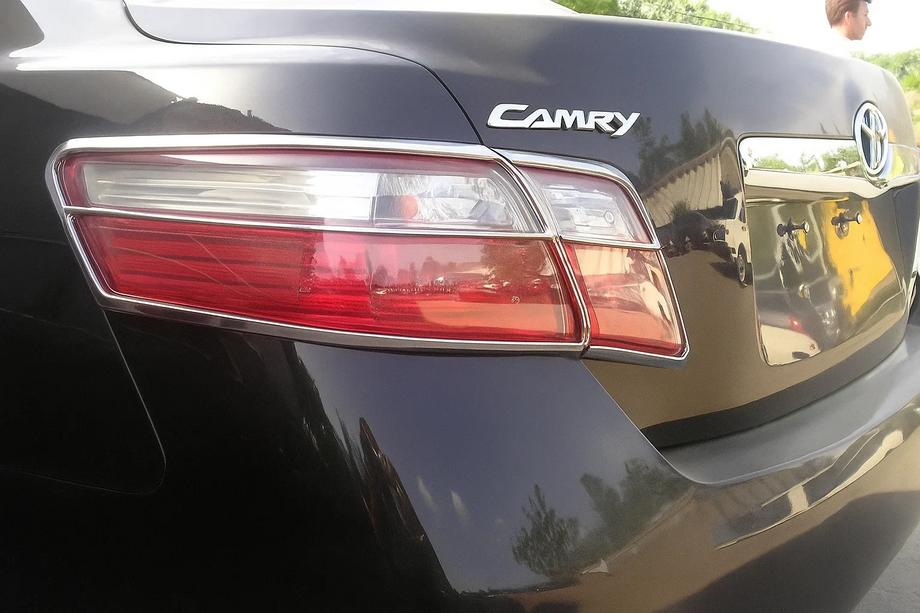 Toyota Camry 2006-2011 Chrome Tail Light Covers (2 pcs, plastic) Image