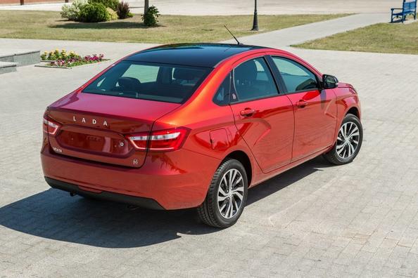 Overview of sedan Lada Vesta Photo 2