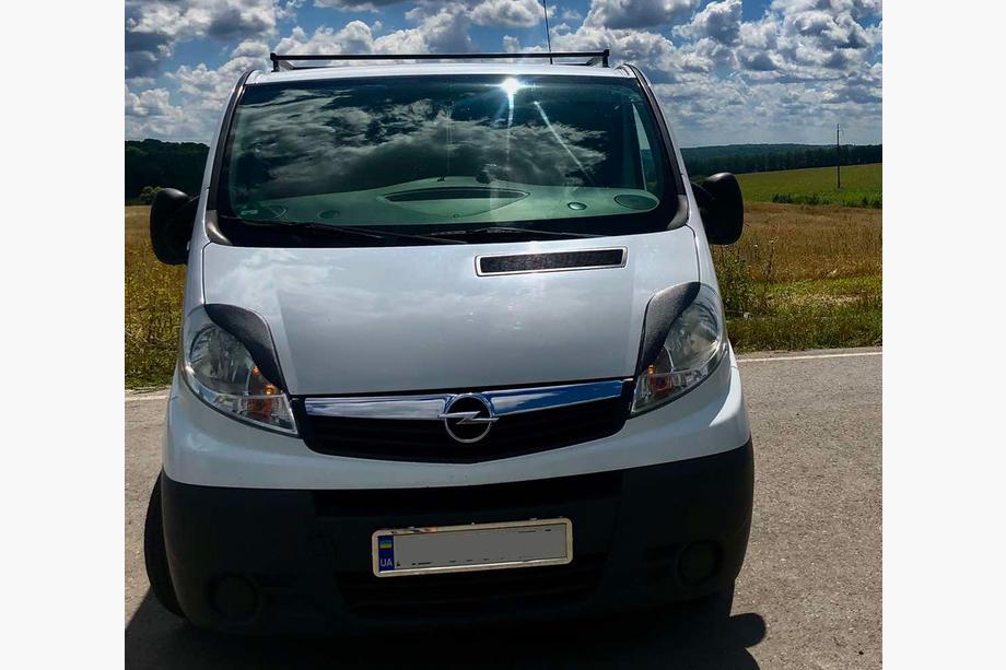 Renault Trafic 2001–2015 Headlight Eyelids Porshe-Style Photo 2