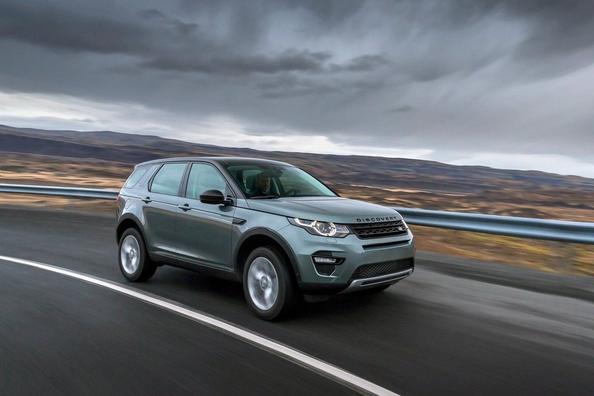 Overview of the seven-seater crossover Land Rover Discovery Sport Photo 5