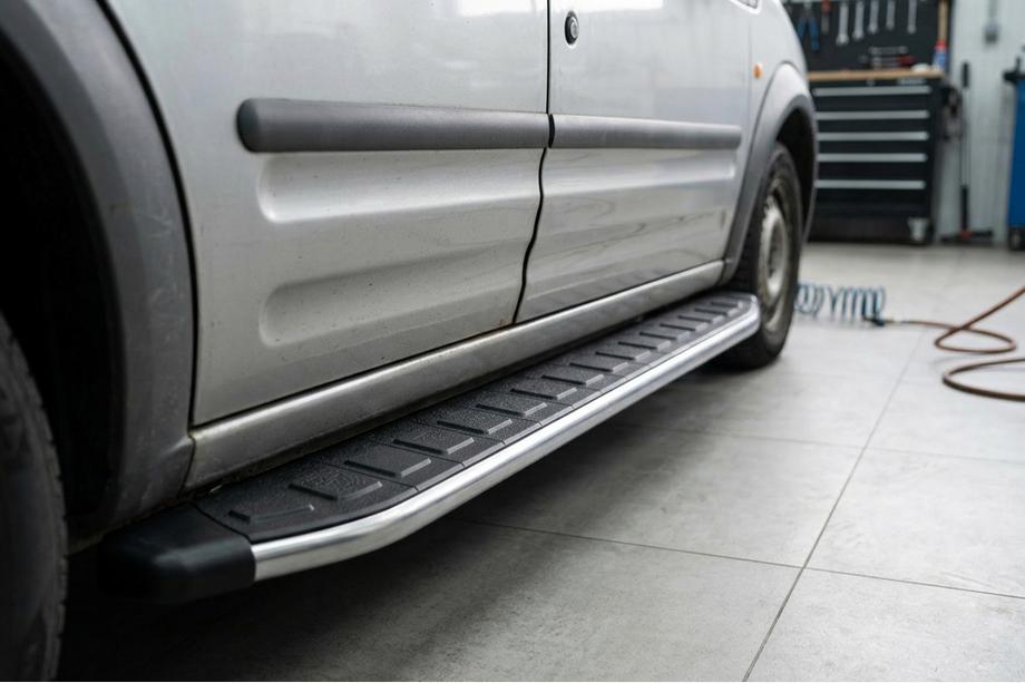 Ford Connect 2010-2013 Side Steps Fullmond (2 pcs, aluminum) Image