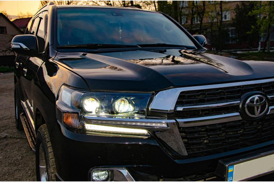 Toyota Land Cruiser 200 2007-2021 Front Headlights 2016+ (Executive) Photo 8