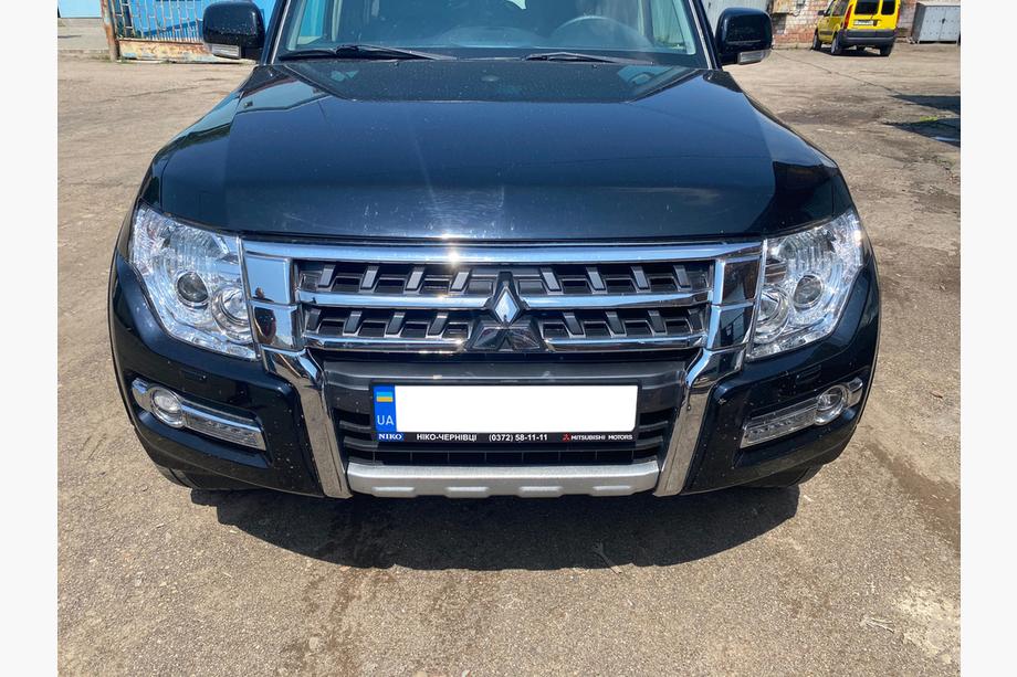 Mitsubishi Pajero Wagon IV 2006-2021 Facelift Kit (Front Bumper) Photo 4