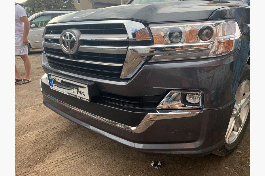 Toyota Land Cruiser 200 2007-2021 Front Grille 2016-2021 (Design 2019) Without Camera Photo 7