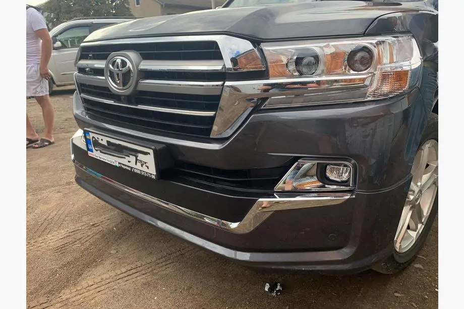 Toyota Land Cruiser 200 2007-2021 Front Grille 2016-2021 (Design 2019) Photo 7