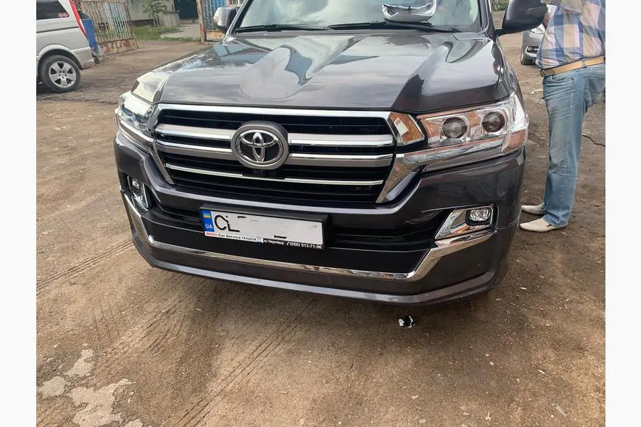 Toyota Land Cruiser 200 2007-2021 Front Grille 2016-2021 (Design 2019) Photo 8