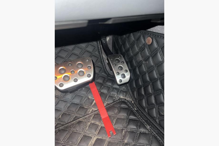 Lexus LX570/450d 2008-2022 Pedal Covers Set Photo 4