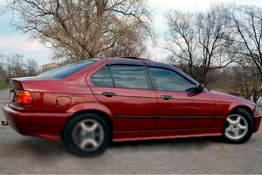 BMW 3 Series E36 1990-2000 Window Deflectors SD (4 pcs, HIC) Image