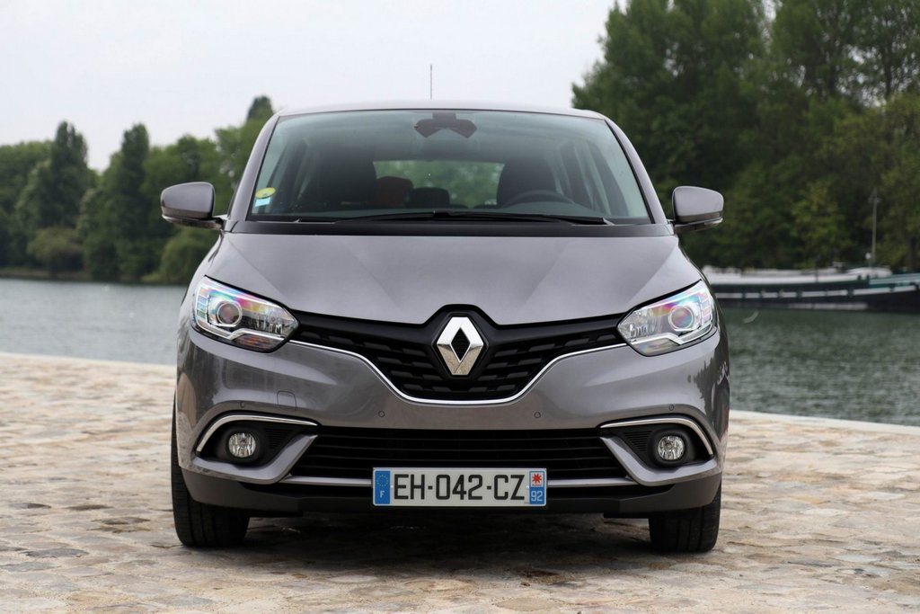 The fourth generation of the compact MPV Renault Scenic