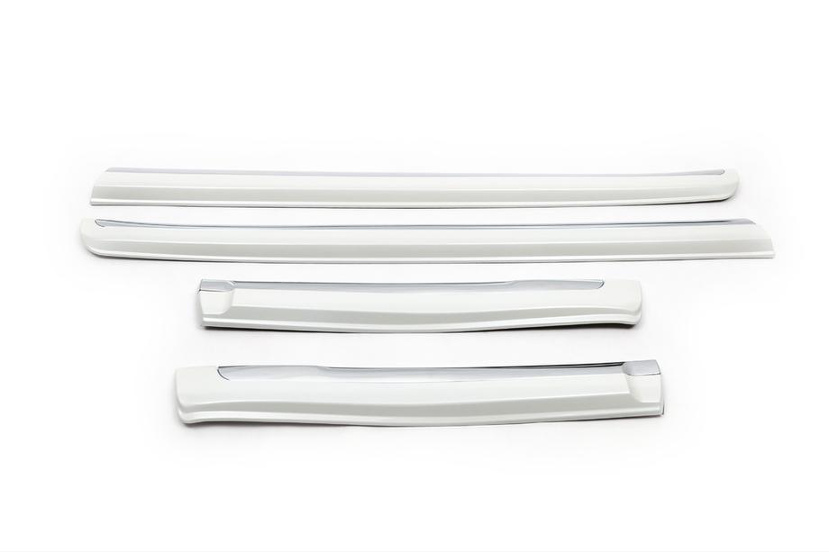 Toyota Land Cruiser Prado 150 2009-2023 Door Mouldings (Design 2013-2017) Photo 2