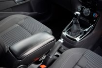 Dacia Duster 2018-2024 Armrest (into cup holder) photo 5