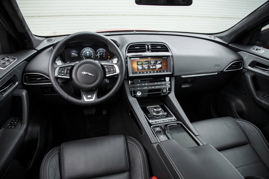 A review of the premium crossover Jaguar F-Pace