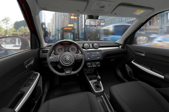 Review five-door hatchback Suzuki Swift Photo 7