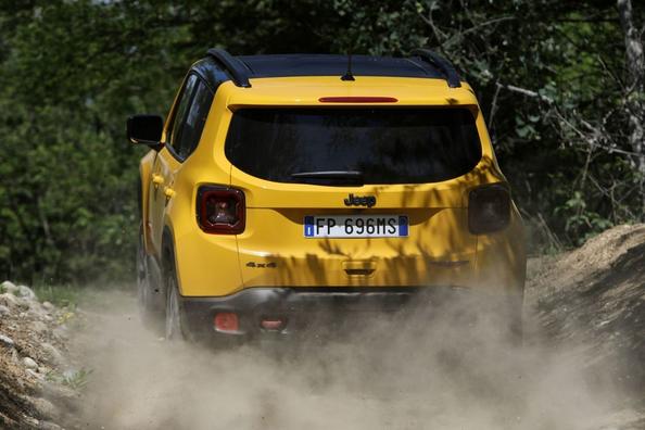 Updated crossover Jeep Renegade Photo 8