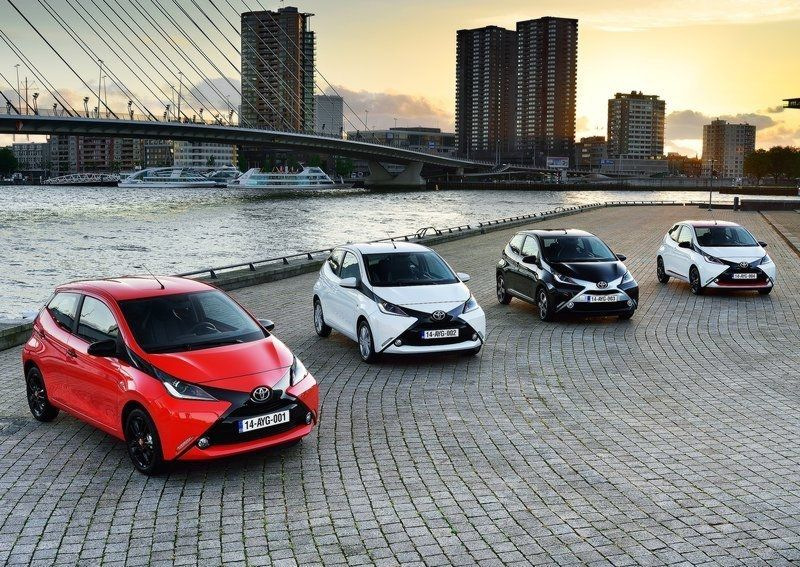 Review of the second generation of the Toyota Aygo hatchback