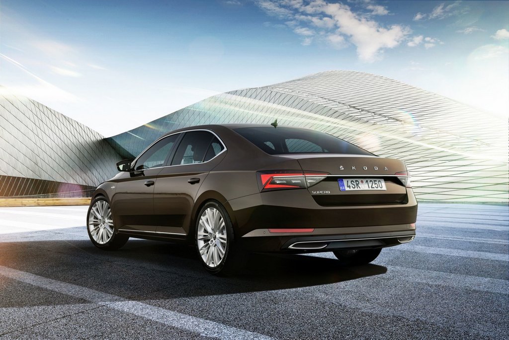 Review of the updated Skoda Superb liftback 2019