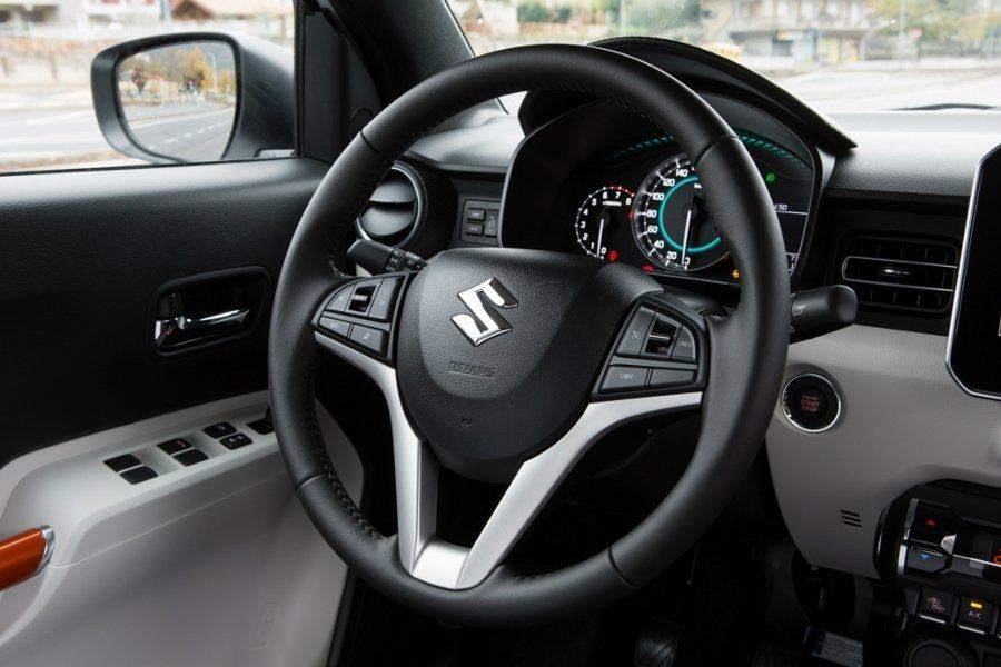 Compact hatchback terrain Suzuki Ignis