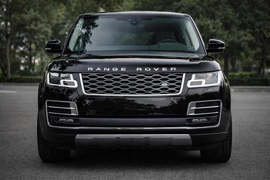 Range Rover IV L405 2013-2021 Set of Covers 2018+ (SVA) Image
