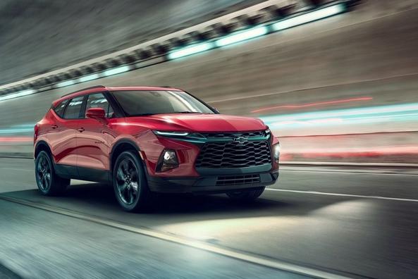 Browse mid-size crossover Chevrolet Blazer Photo 10