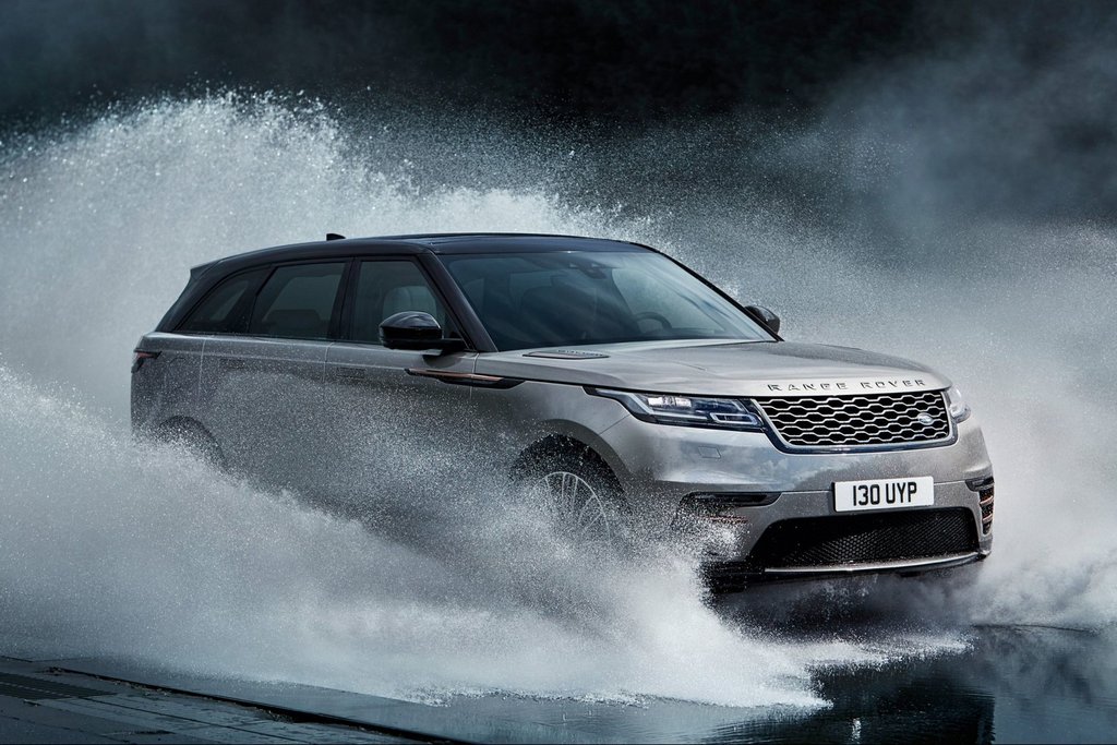 Mid-size luxury crossover Range Rover Velar