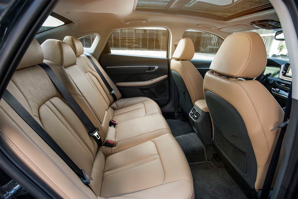 Sedan Hyundai Sonata eighth generation