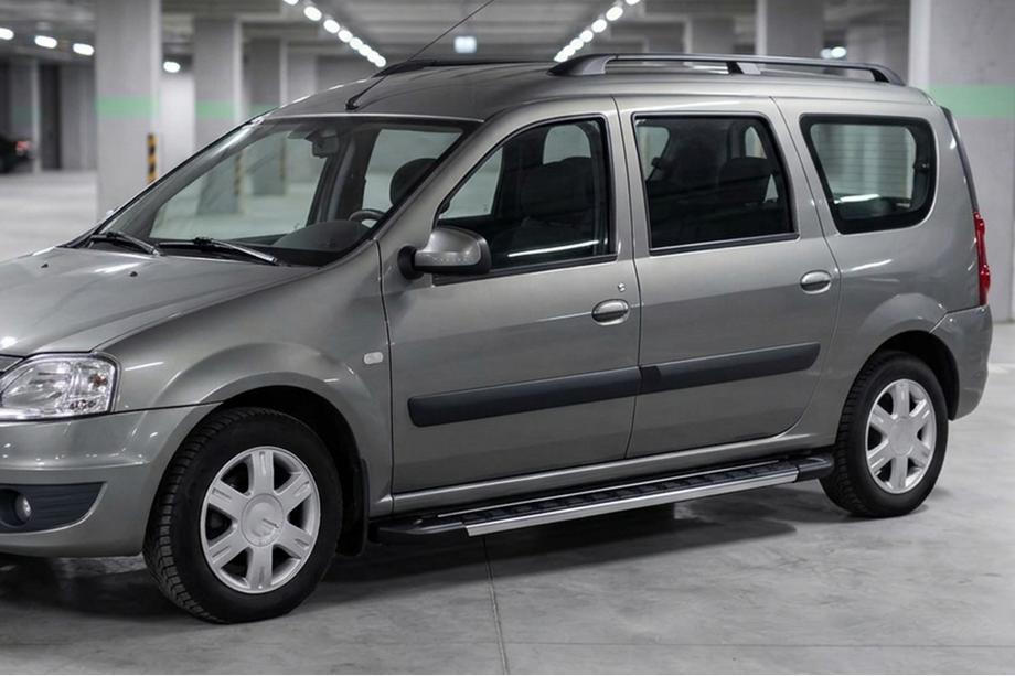 Lada Largus 2012- Side Steps RedLine V1 (2 pcs, Aluminum) Image