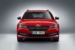 A facelifted version of the Skoda Superb Combi photo 2