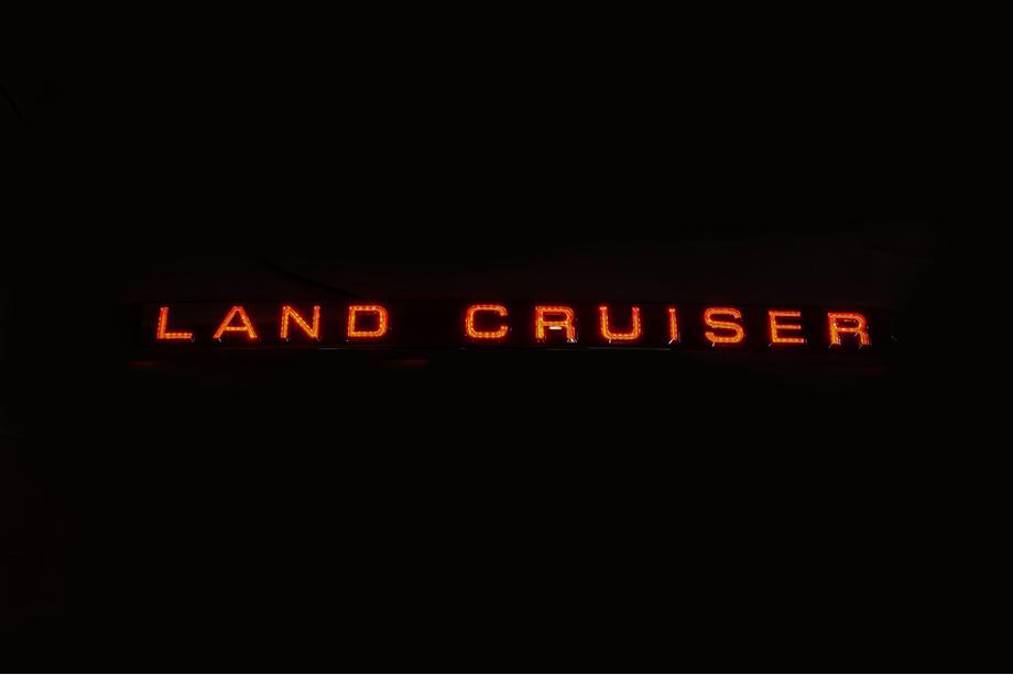Toyota Land Cruiser 200 2007-2021 LED Trim Above License Plate (2016+) Photo 9