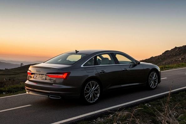 The business sedan Audi A6 is the fifth generation of the Photo 14