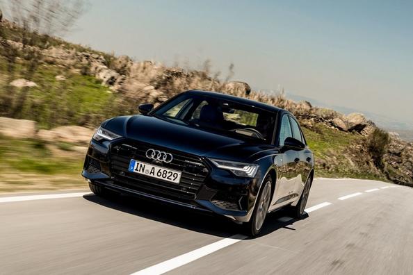 The business sedan Audi A6 is the fifth generation of the Photo 5
