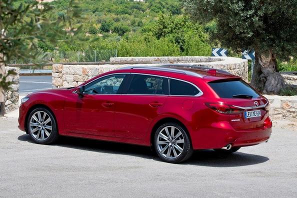 Review of the updated wagon Mazda 6 Combi Photo 14