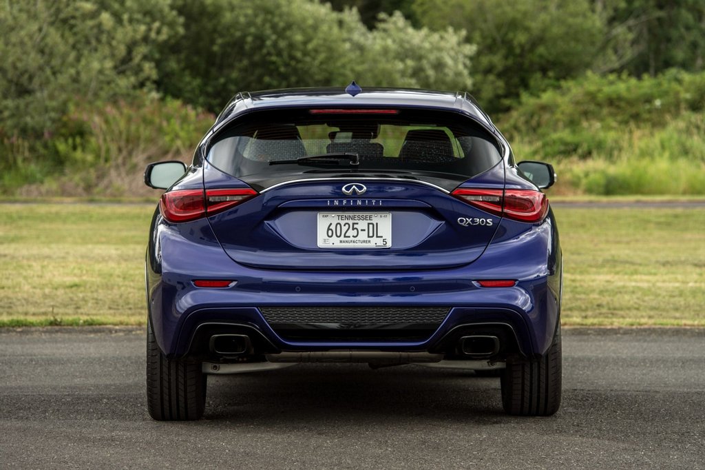 The compact crossover Infiniti QX30