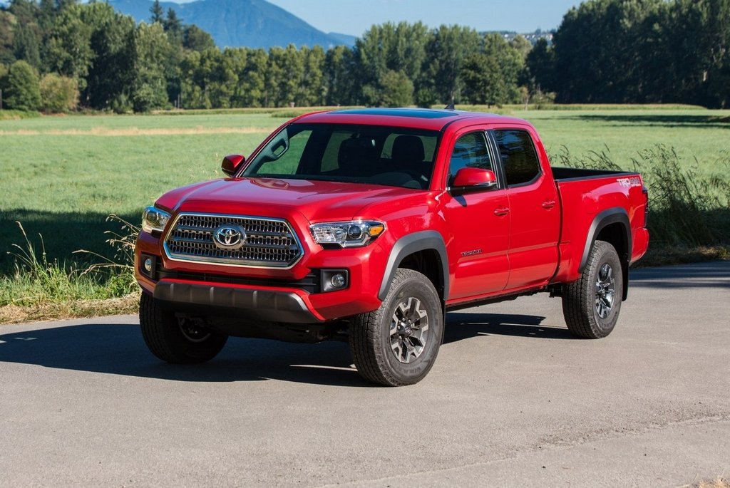 Overview of mid-size pickup Toyota Tacoma