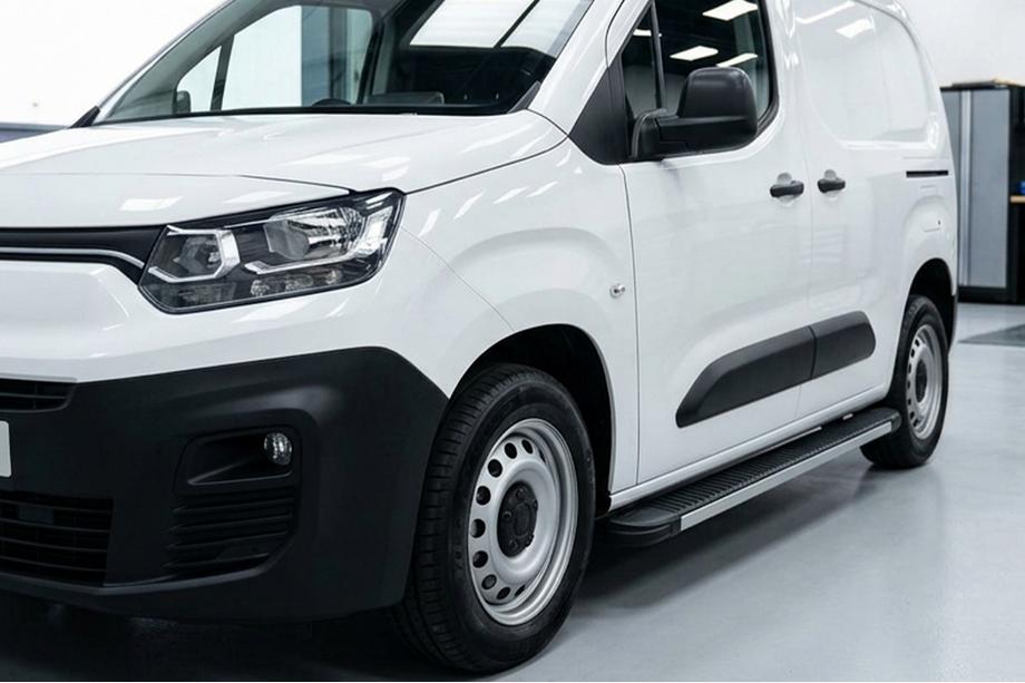 Opel Combo 2019- Side Steps Maya V1 (2 pcs, Aluminum) Image