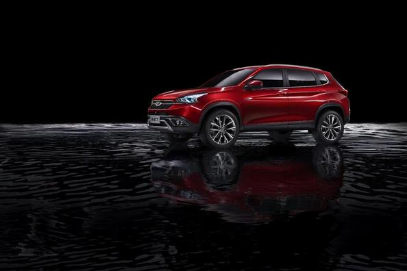 Overview compact crossover Chery Tiggo 7 Photo 13