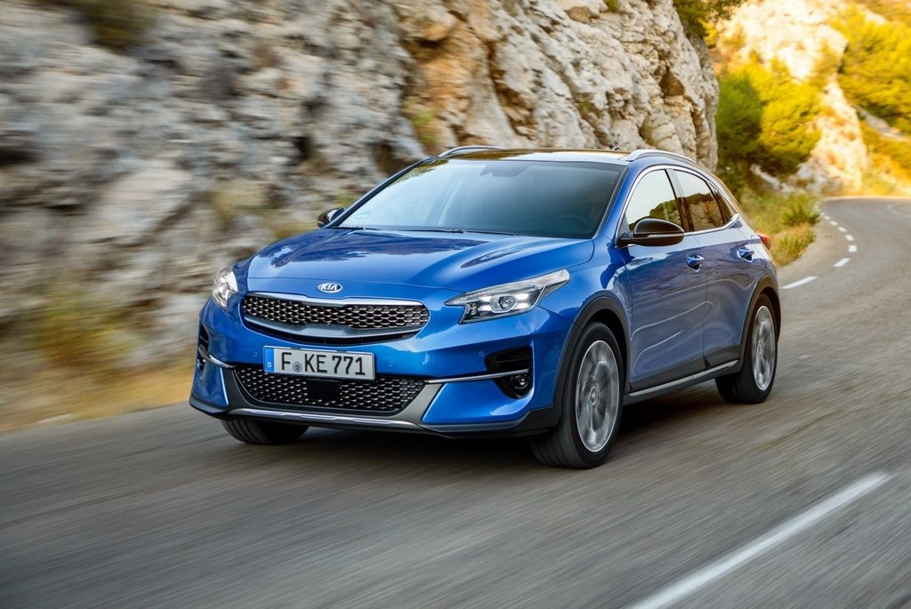 An overview of hatchback all-terrain KIA Xceed