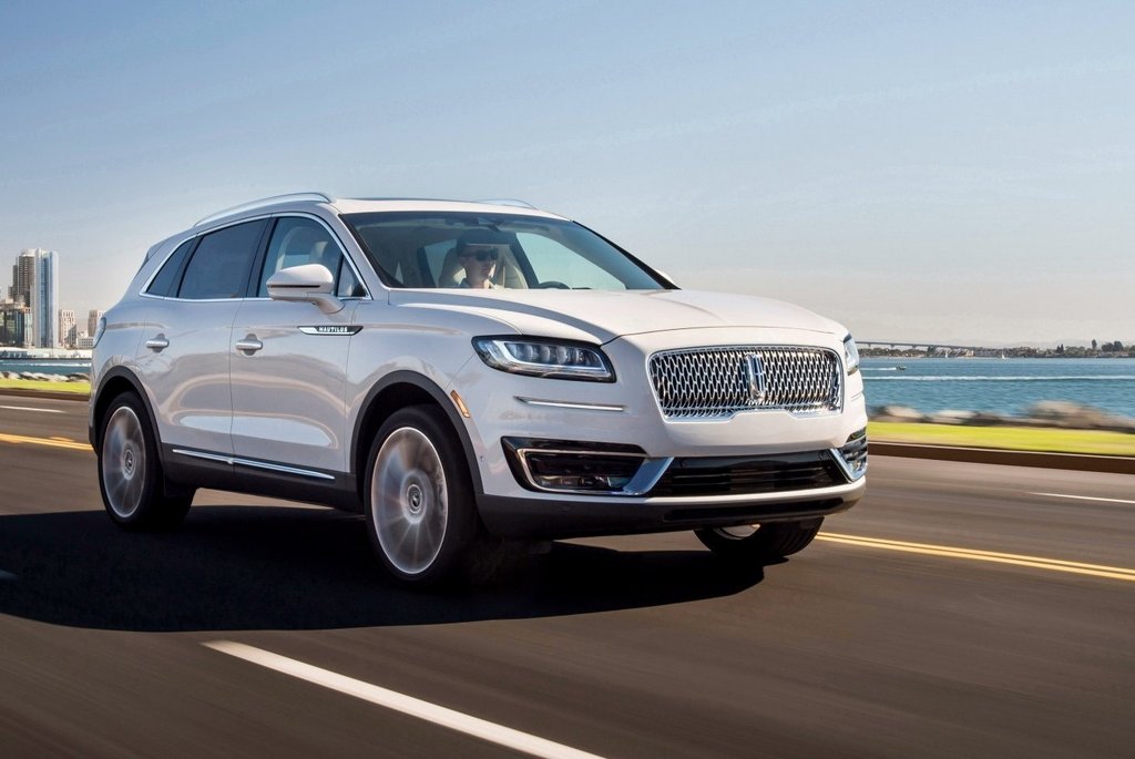 A review of the premium crossover Lincoln Nautilus