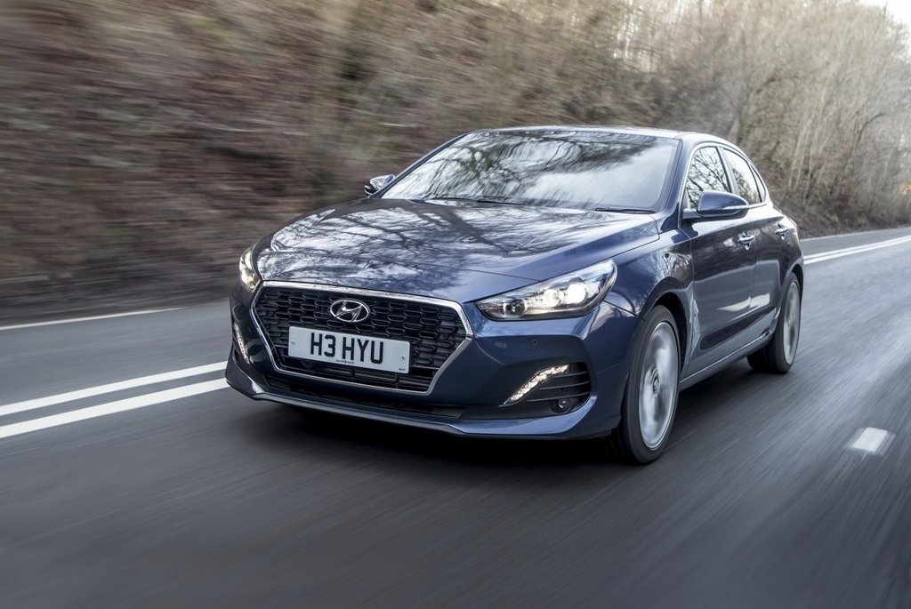 Review of the compact Hyundai i30 liftback Fastback