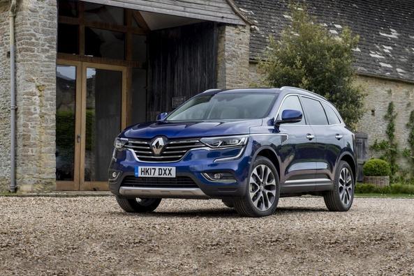 The second generation mid-size crossover Renault Koleos Photo 14