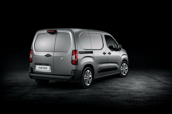 Overview a compact van like the Peugeot Partner Photo 4