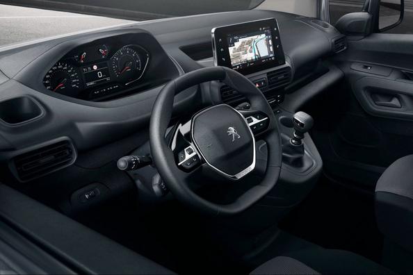 Overview a compact van like the Peugeot Partner Photo 6