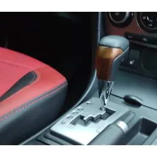 Gear Shift Knob (Black Leather + Light Wood) Toyota Land Cruiser 200 2007-2021 photo 3