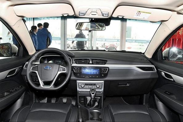 Review of the updated sedan Geely Emgrand 7 Photo 6