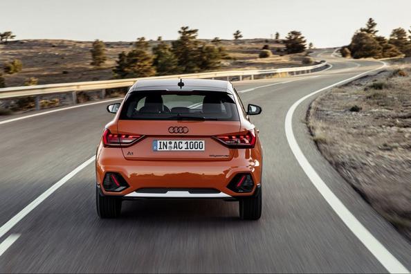 Crossovery hatchback Audi A1 Citycarver Photo 8