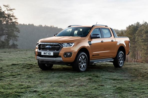 Overview all-wheel-drive pickup truck Ford Ranger