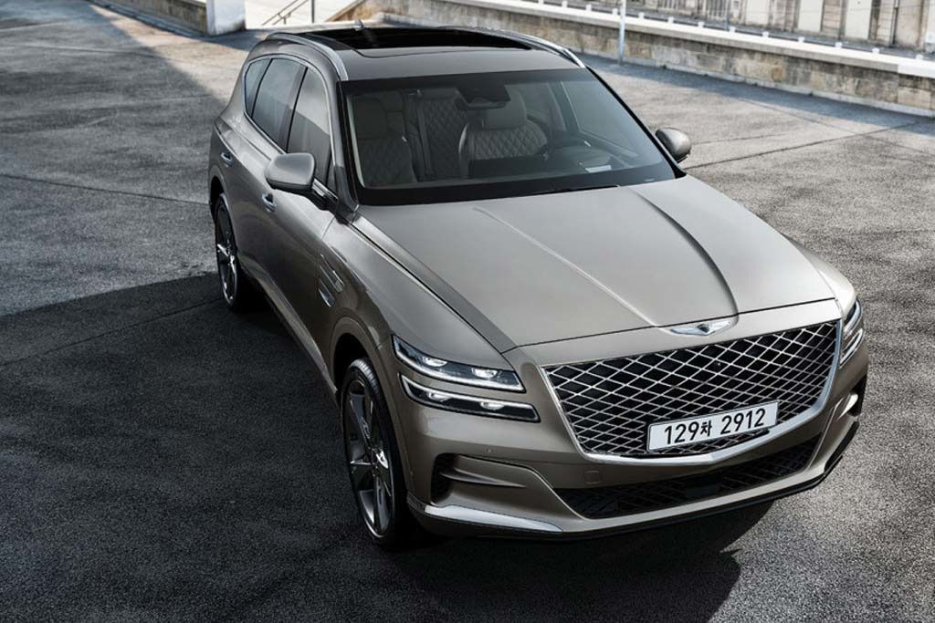 A review of the premium crossover Genesis GV80